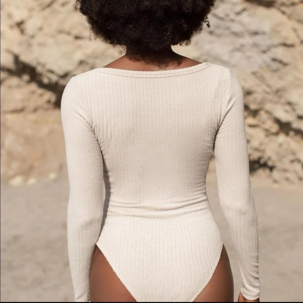 Tan Ribbed Bodysuit Size Small NWOT - Picture 2 of 6